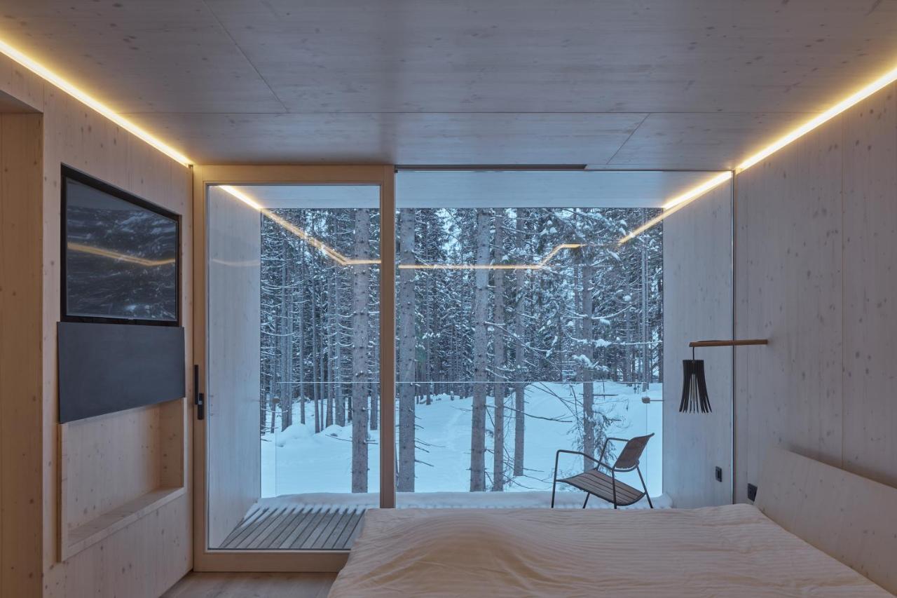Hotel Bjoernson Jasna & Bjoernson Tree Houses ديمانوفْشكا دولِنا المظهر الخارجي الصورة