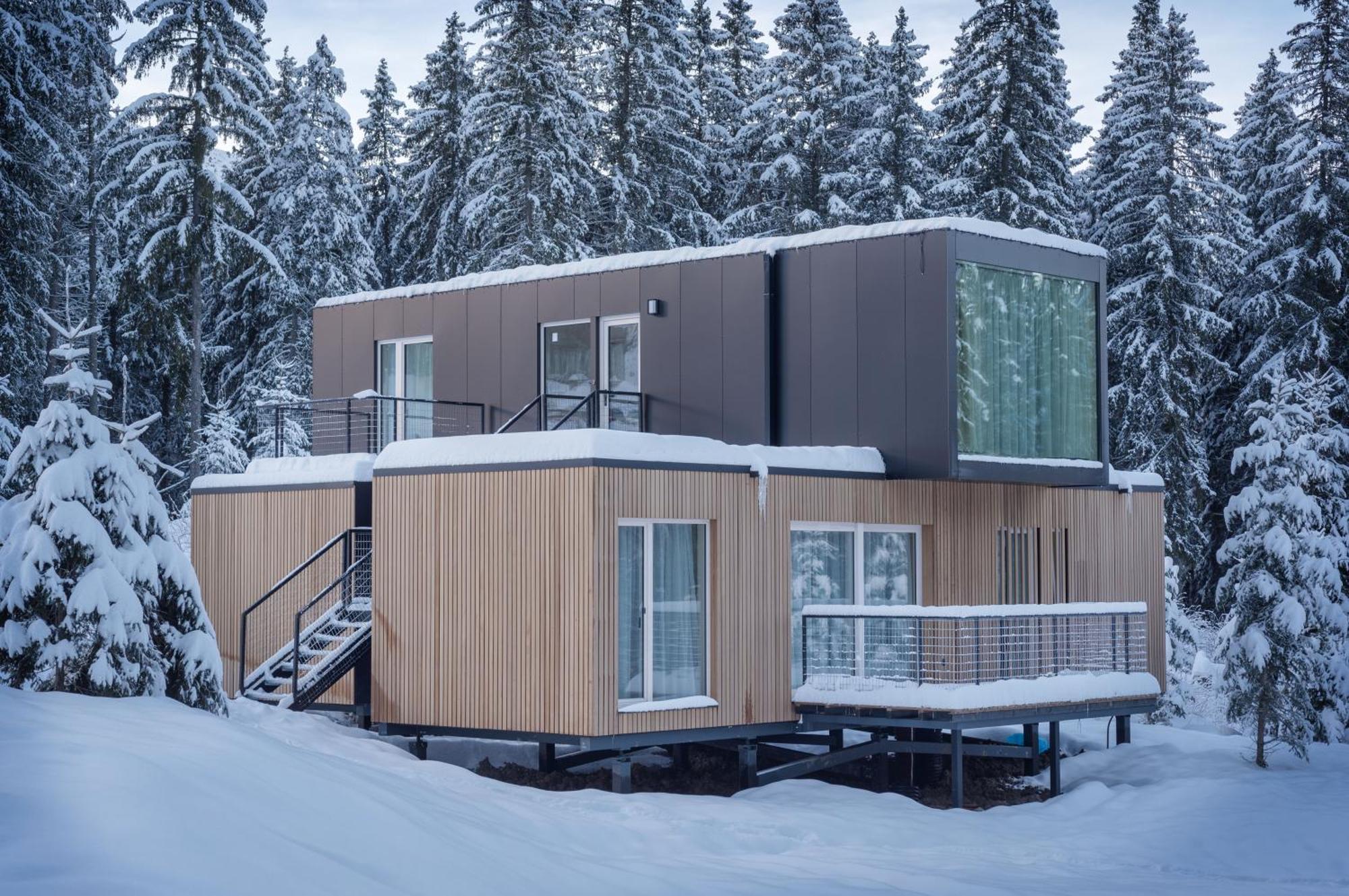 Hotel Bjoernson Jasna & Bjoernson Tree Houses ديمانوفْشكا دولِنا المظهر الخارجي الصورة